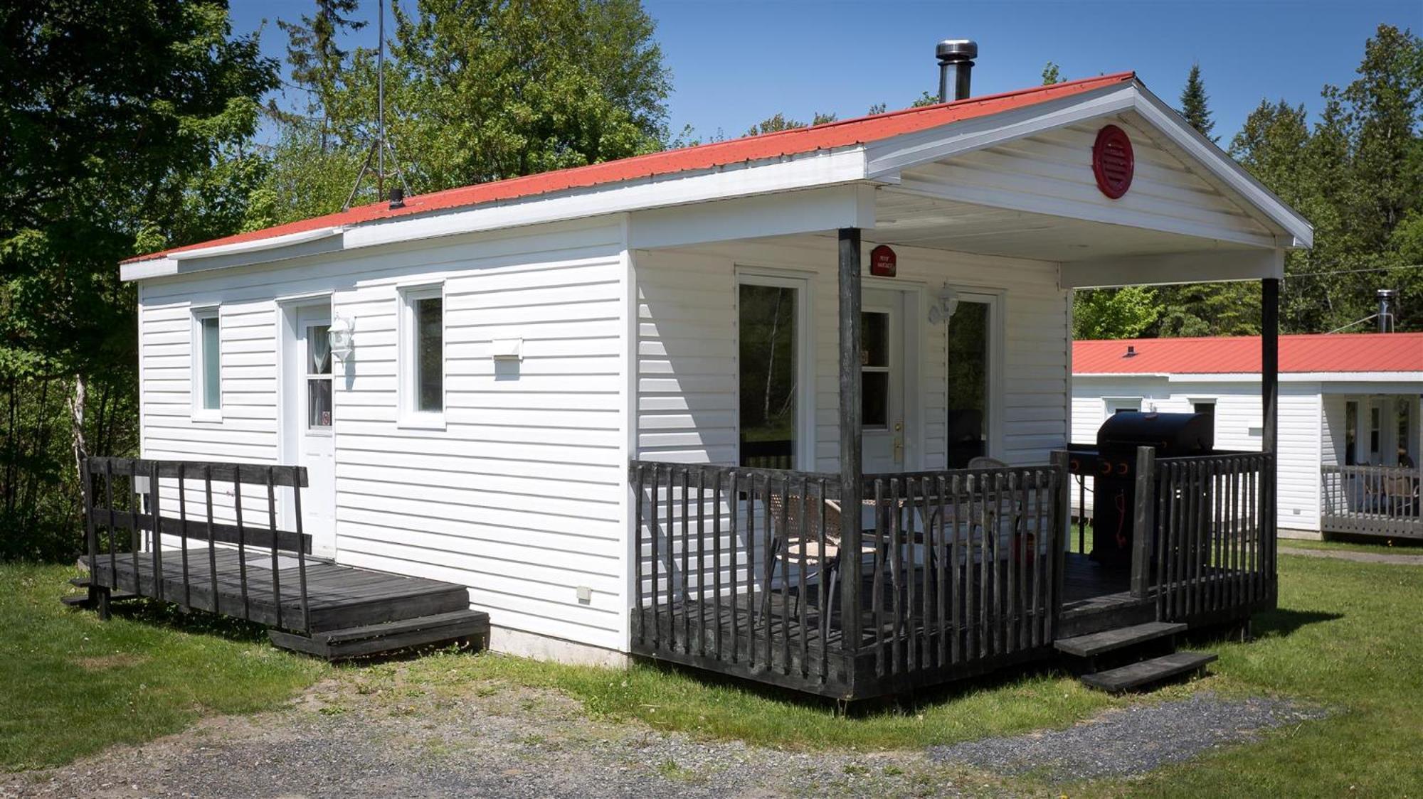 Camping Chalets Spas Pignons Rouges Saint Romain Exterior photo